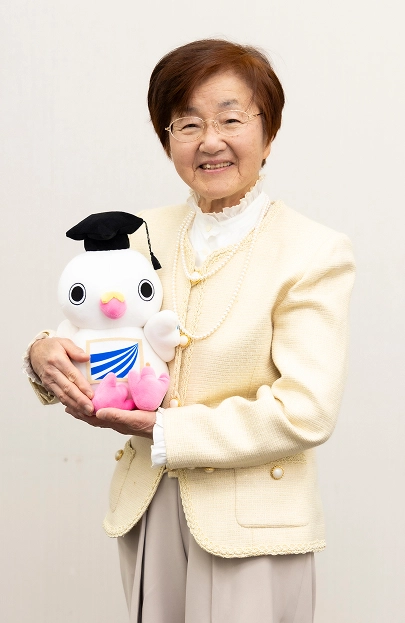 インタビューを受ける馬場昭代さん